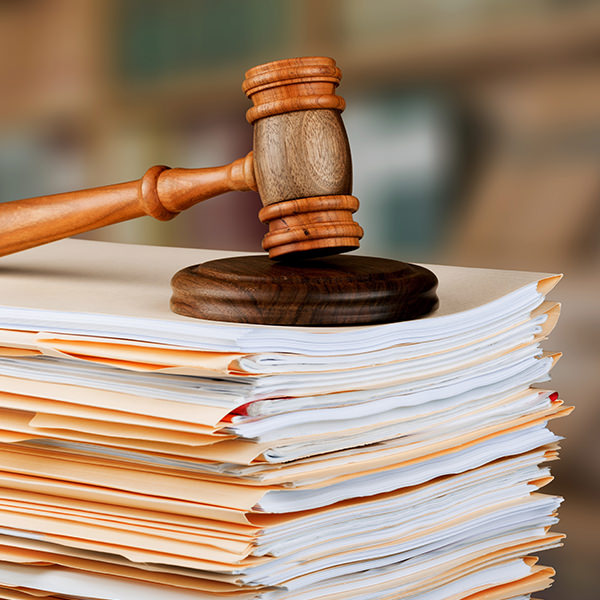 Image Marteau Justice sur des dossiers